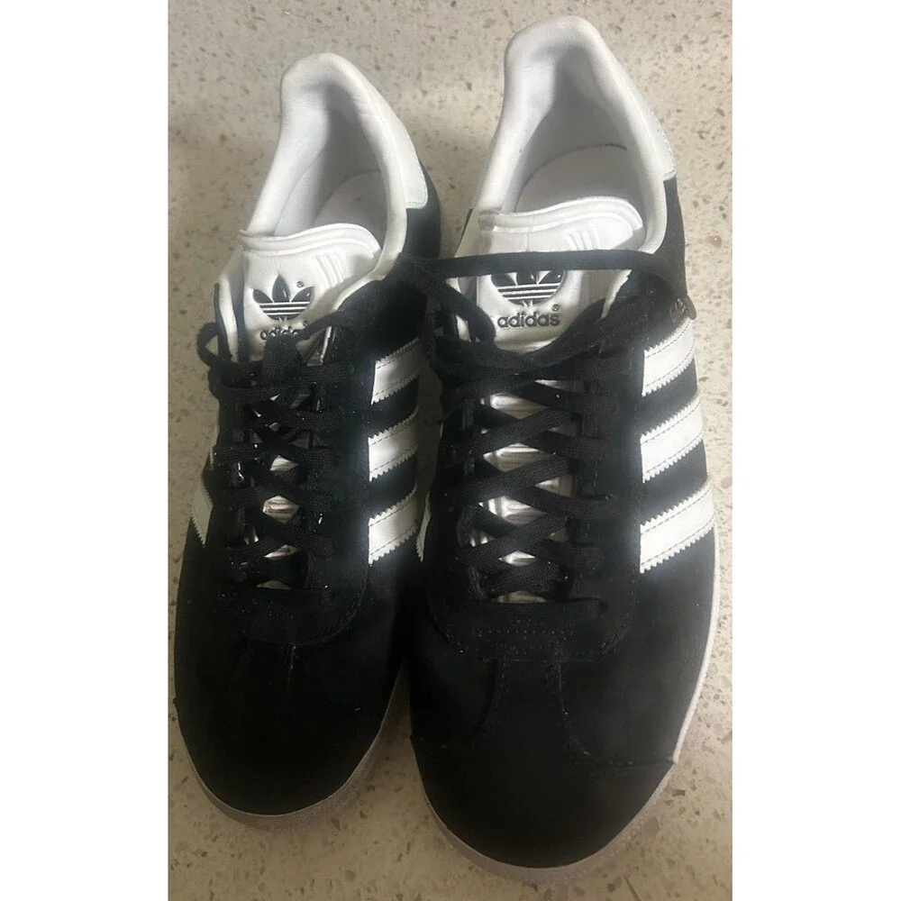 Adidas Gazelle Black Suede White Stripes /Soles Mens Sz 9 Sneakers Sport Shoes